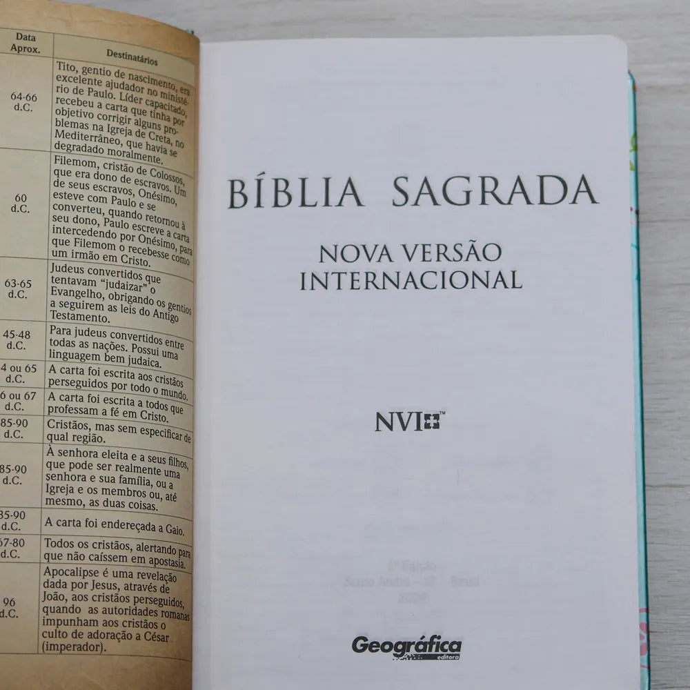 Bíblia Um Tempo Especial com Deus NVI Letra Grande Capa Dura página