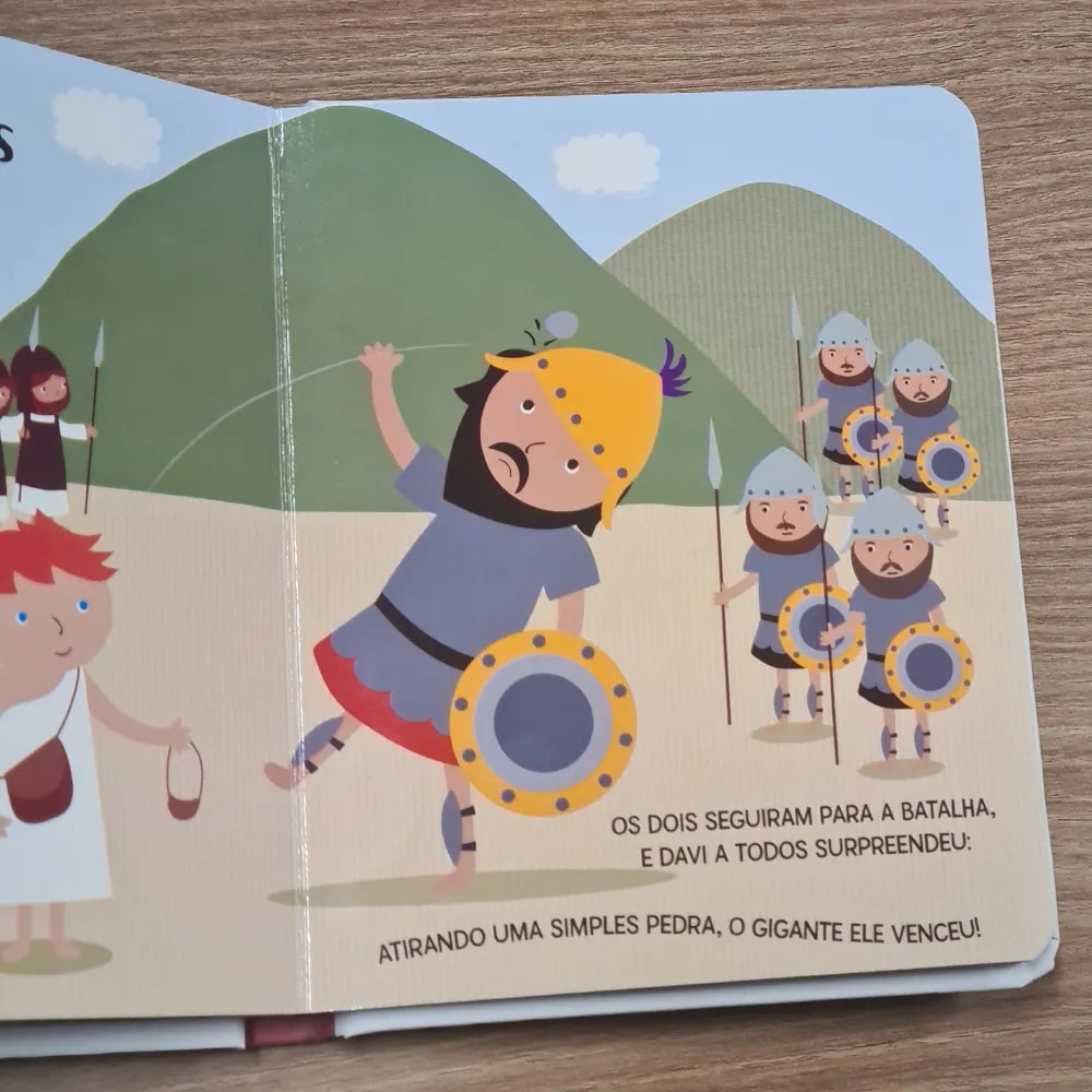 Minha Primeira Bíblia para Meninas Capa almofadada Ciranda Cultural Golias