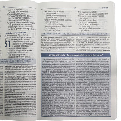 Bíblia de Estudo de Genebra Letra Grande ARA Capa Luxo Preta
Salmo