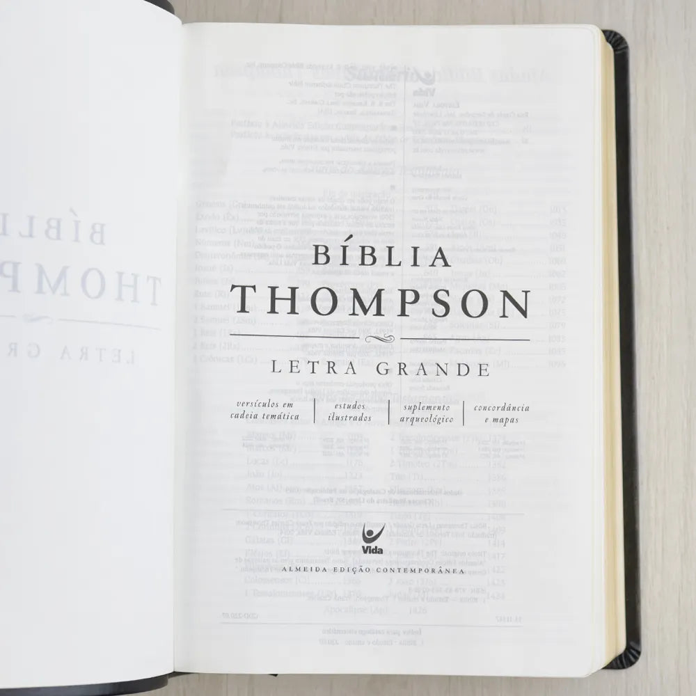 biblia de estudo thompson letra grande preta luxo interior