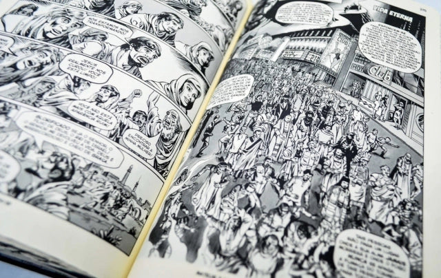 Bíblia em Quadrinhos Capa Dura História