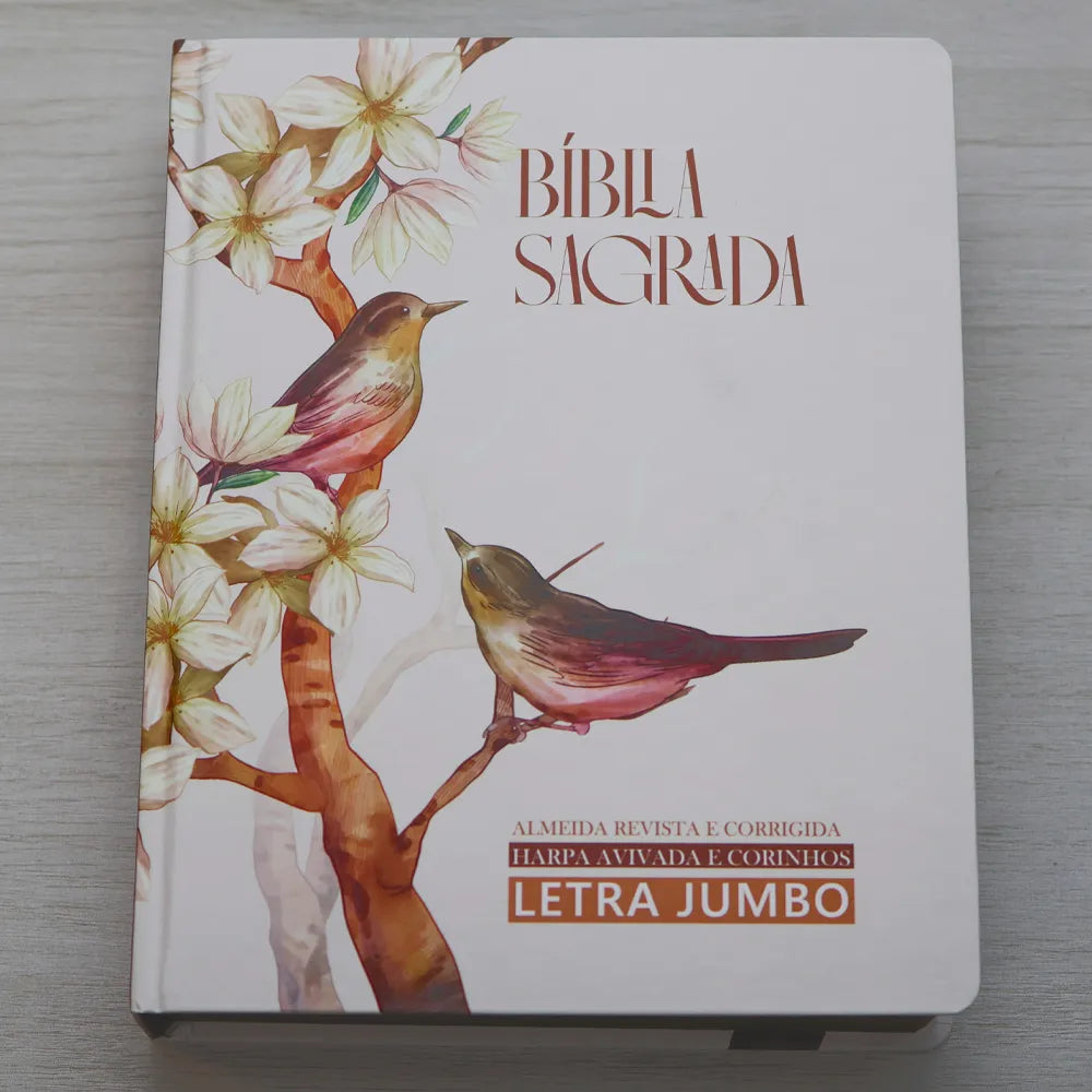 Bíblia Sagrada ARC Harpa Avivada e Corinhos Jumbo Capa Dura Pássaros frente