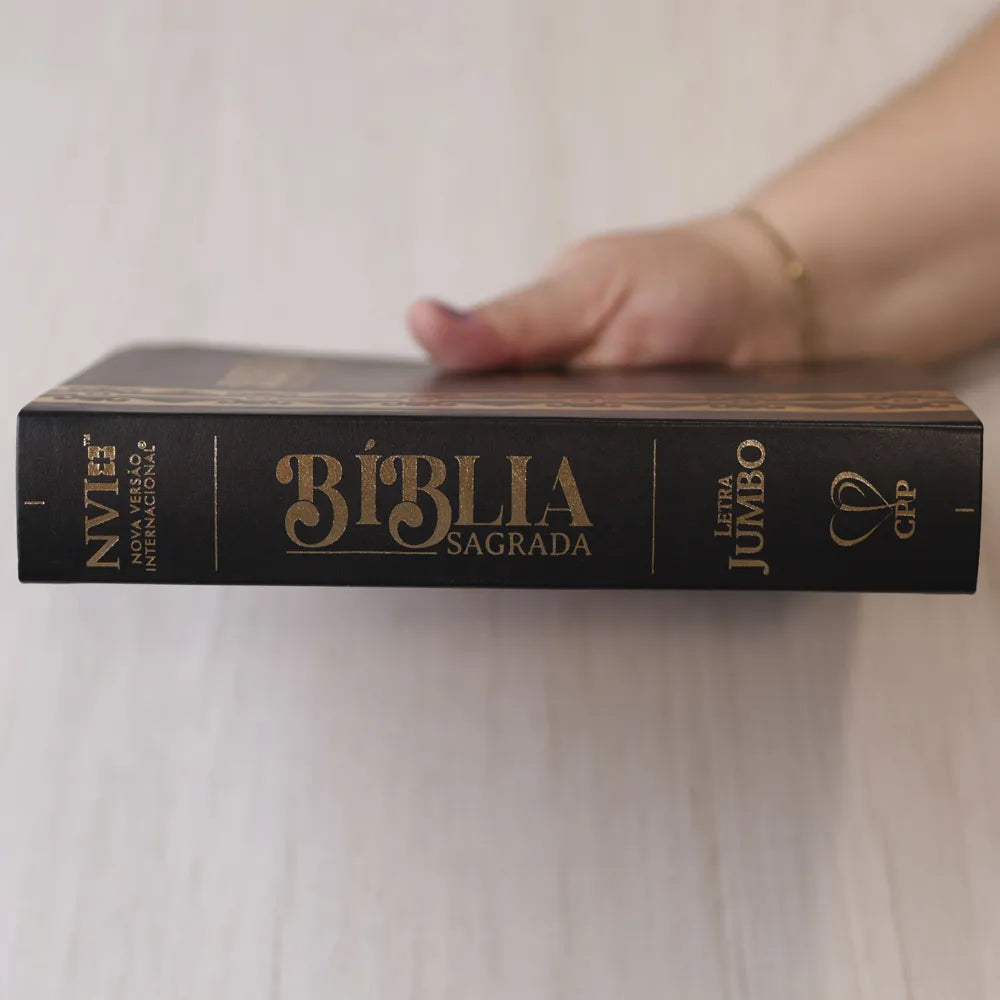 Bíblia Sagrada Letra Jumbo NVI Capa Arabesco Preta Lombada