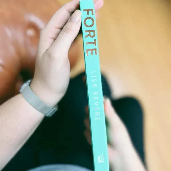 Forte Devocionais Para Uma Vida Poderosa e Apaixonada Lisa Bevere Lombada