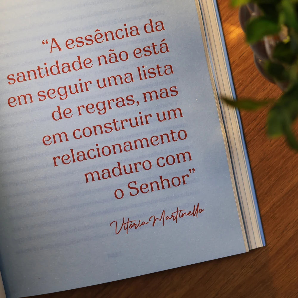 Ser Diferente é Um Presente | Vitória Martinello